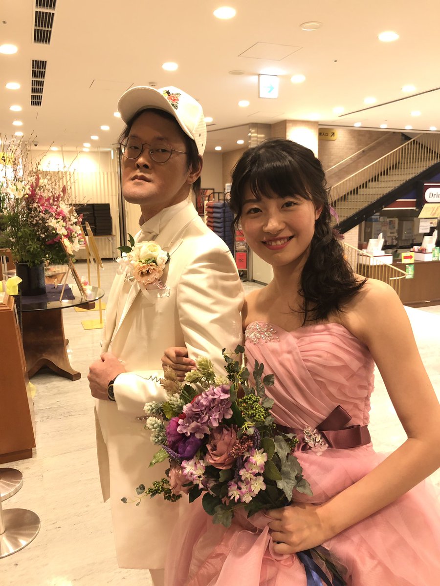 なんばグランド花月 昨日の夜公演 お色直し後のおふたり 稲田さんのお色直しはキャップのみでした 鮫島さん ピンクのドレスがよくお似合いです なんばグランド花月 エイプリールフール アインシュタイン 河井ゆずる 稲田直樹 なんばグランド花月 昨日の夜公演 お色直し後のおふたり 稲田さんのお色直しはキャップのみでした 鮫島さん ピンクのドレスがよくお似合いです なんばグランド花月 エイプリールフール アインシュタイン 河井ゆずる 稲田直樹