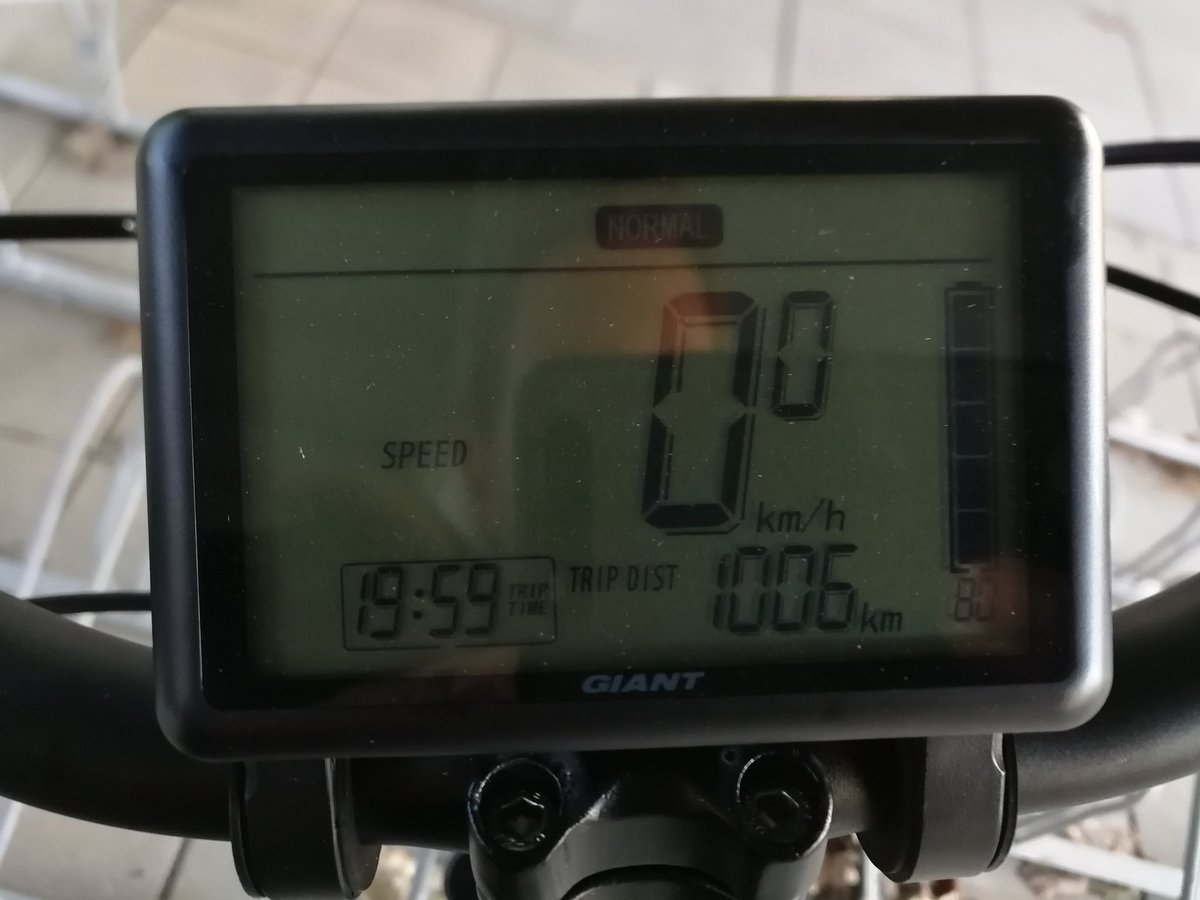 KBoonzaaijer's tweet photo. 1000km fietsend #woonwerkverkeer in de eerste 3 maanden:) #groenforensen #fietsen @GiantBicycle @Rabobank https://t.co/wdoZTgL6HX