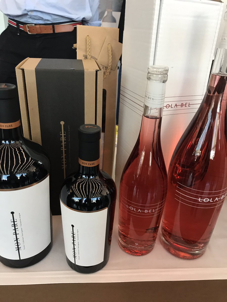 Ayer disfruté de lo lindo con los vinos de Vinyes convent 
Quedé prendada de Lola Bel, un flechazo que es el inicio de un bonito romance. Y me quedé con el deseo de probar “Lo Presbiteri”, un vino dulce de Garnacha y Moscatel. 😍
#fansDOTerraAlta <a href="/doterraalta/">CRDO Terra Alta</a>