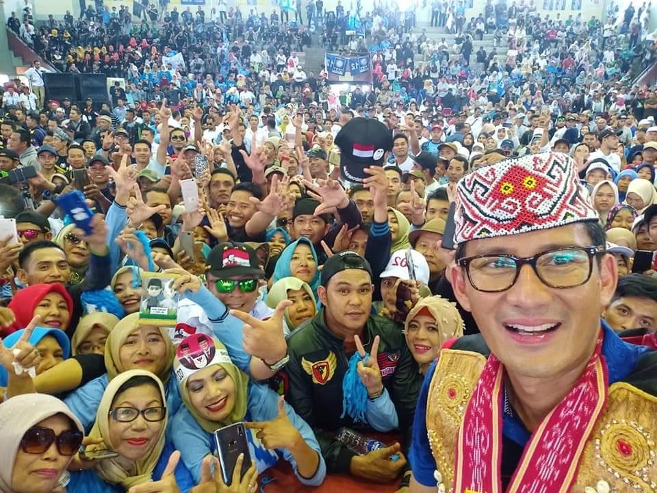 Samsarosa's tweet photo. Sandiaga Uno, saat kompanye tgl 2 April 2019 di Pontianak Kalimantan Barat...Alhamdulillah https://t.co/5wGEfelUhq