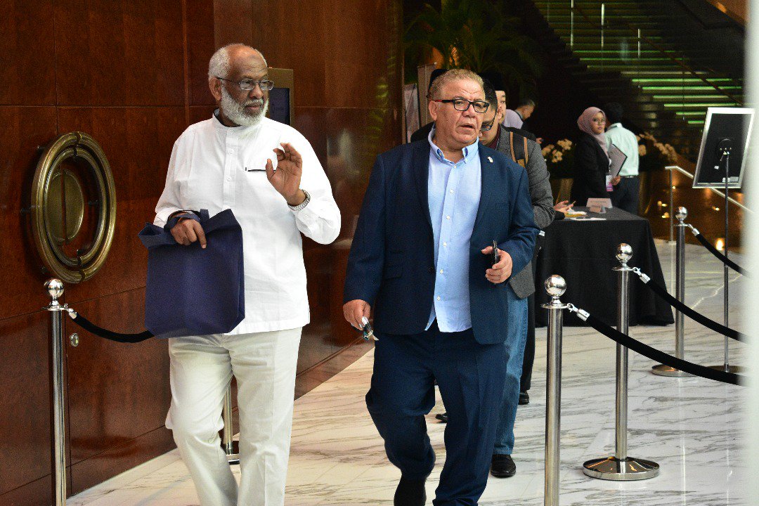 ghas2019's tweet photo. This morning at Global Halal Summit 2019 π
π Follow GHAS 2019 official social media pages:
Facebook/Twitter/Linkedln: Global Halal Summit 2019
Instagram: @ghas2019
#GHaS2019 #IHAB2019 #IHTCDP2019 #HCBC2019 #globalhalalsummit #halalmalaysia https://t.co/IJ82uqX2pd
