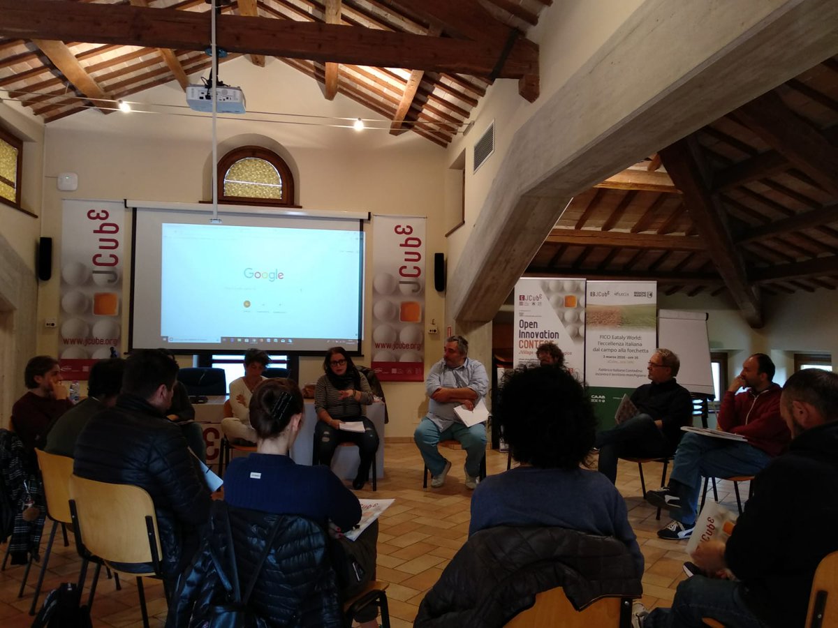 JCubeSrl's tweet photo. Al via il corso #fse di #apicoltura presso la nostra sede di @JCube, per acquisire conoscenze teoriche e pratiche su un settore in costante crescita ed evoluzione.
#apicoltura #apicolturabiologica #greeneconomy #greenbusiness #jcube #pianamiele @SECIspa #gruppomaccaferri https://t.co/PNmlXGM5XS