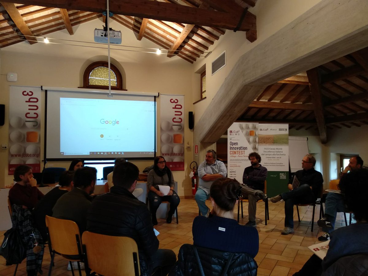 JCubeSrl's tweet photo. Al via il corso #fse di #apicoltura presso la nostra sede di @JCube, per acquisire conoscenze teoriche e pratiche su un settore in costante crescita ed evoluzione.
#apicoltura #apicolturabiologica #greeneconomy #greenbusiness #jcube #pianamiele @SECIspa #gruppomaccaferri https://t.co/PNmlXGM5XS
