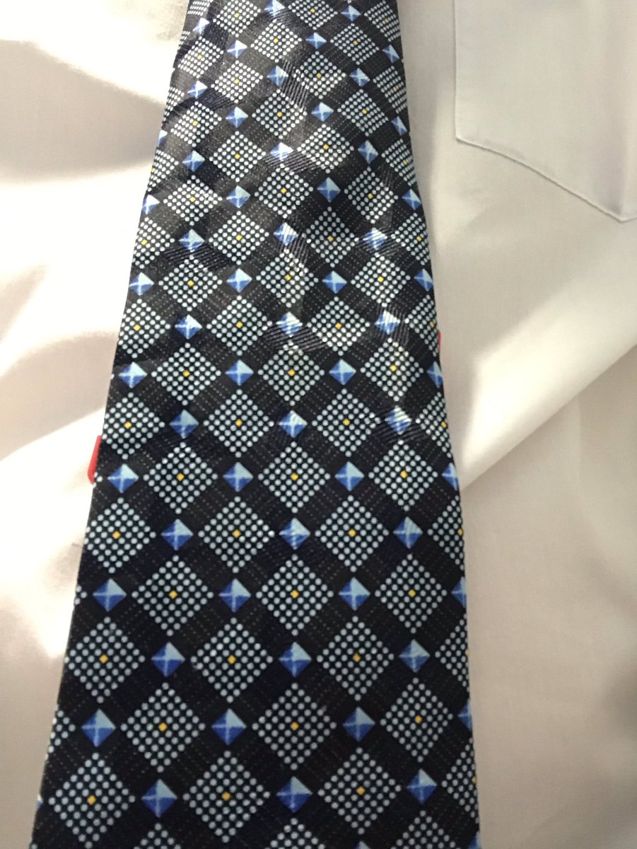 AtkoHistory's tweet photo. Day 55: sparkly #TieChallenge https://t.co/zFwRjeAsj7