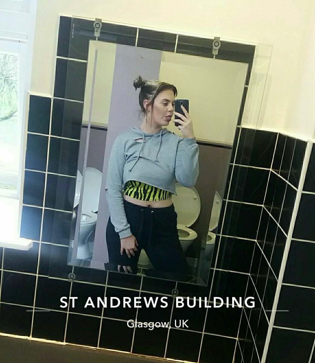 0ctopusesGarden's tweet photo. Bras and Jeans are cancelled in 2019.
Let them titties and legs BREATHE!
Thanks for coming to my Ted Talk https://t.co/s55Y9n2e7K