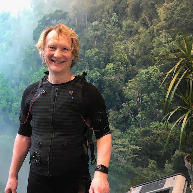 Hear about my Electro Muscle Stimulation session with Paul Roberts of <a href="/TribalTri/">TRIBAL</a> using the <a href="/mihabodytecUK/">miha bodytec UK</a> equipment here on <a href="/ukhealthradio/">UK Health Radio™</a> 
ukhealthradio.com/blog/episode/e…