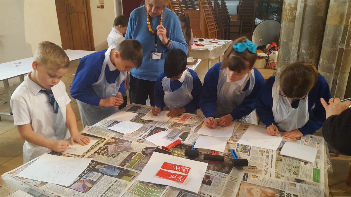 HildaPowerhouse's tweet photo. Making prints using fossil @GrimsbyMinster with local Year 4 students! Connecting with local history using art! https://t.co/pZ294FUQWm