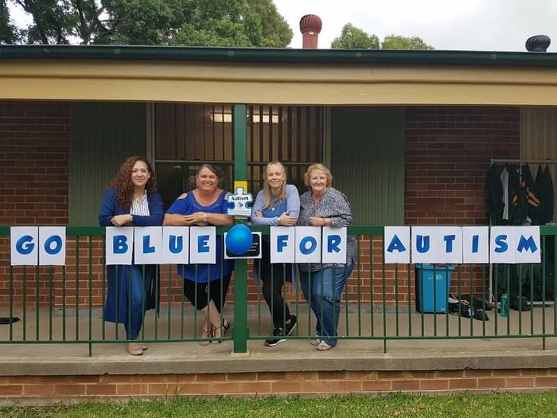 shelley_diamond's tweet photo. Beautiful day to acknowledge autism awareness! Supportive family and school connections. TY to the SLSO team for their organisation ❤️ https://t.co/BG2hkGrnhs