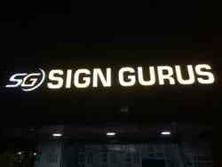 GurusSign's tweet image. my shop board Italic crystal LED Signage gold. ..For more info visit...signguruschennai.in/latest-update/…