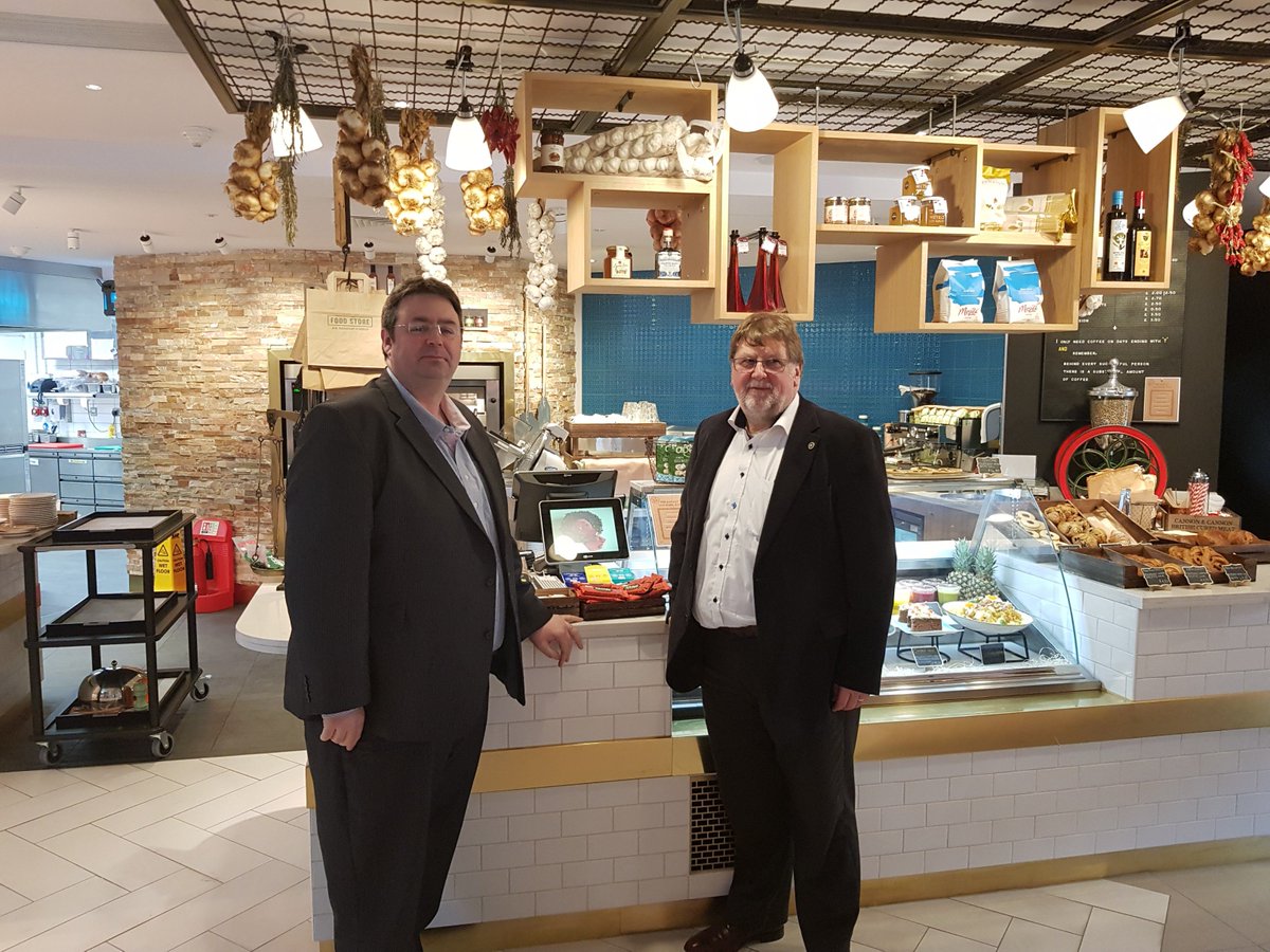 Tierneys_IT's tweet photo. @Jamesatierney with Cian Courtney, Operations Director of HMI Hospitality Management International, during post opening visit to @ShivaHotel the stunning @LincolnPlazaLDN at Canary Wharf, London #Hospitality #ITExperts #AlohaPOS #NCRSolutions https://t.co/4RUPUD2XGy