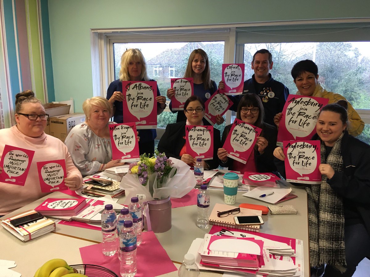We had a brilliant meeting with Tesco Group 26 this morning and we’re getting very excited about #TescoTurnsPink this weekend! Thank you all for you  incredible support for #RaceforLife!