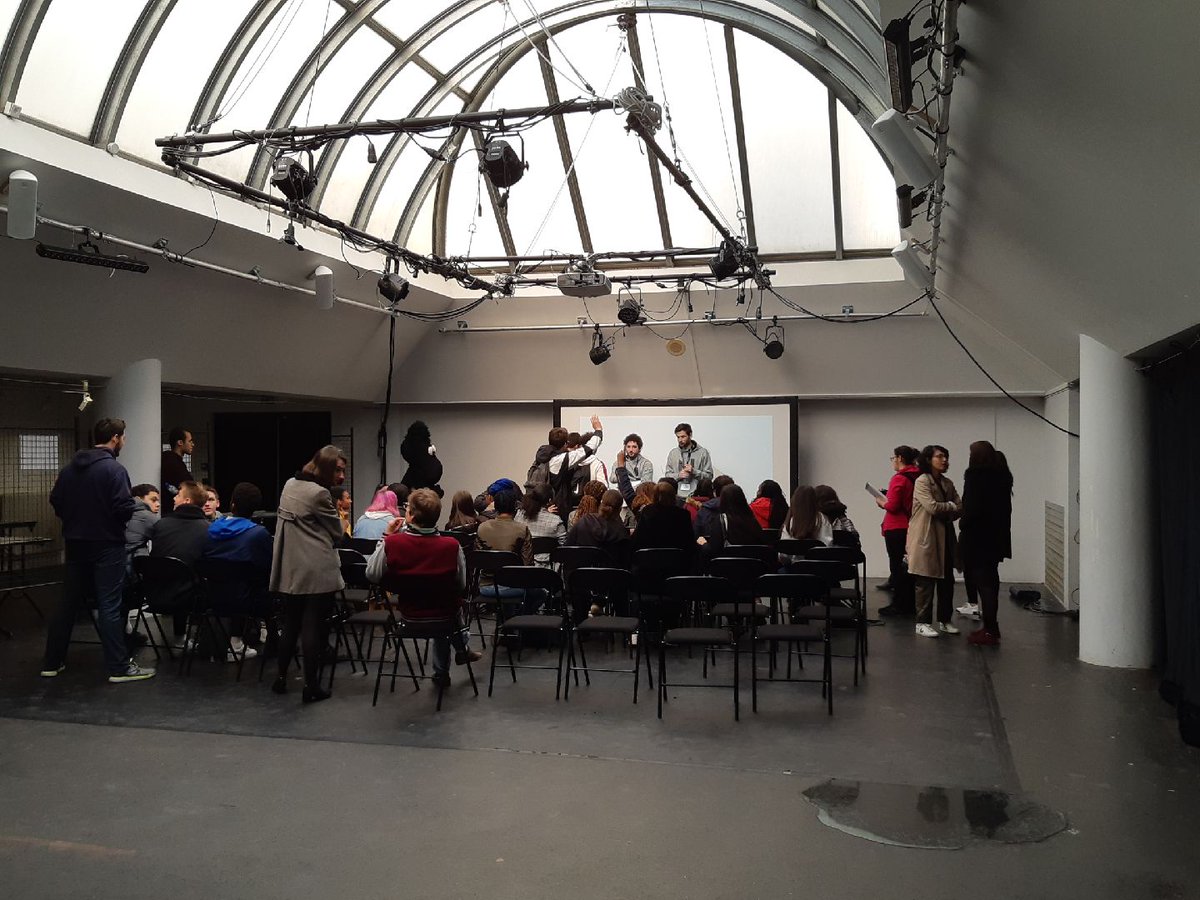 CordeesUPN's tweet photo. La mascotte @UParisNanterre a accueilli les lycéens aux côtés du @SuioUPNanterre pour le premier #ViensVoirLaFac ce matin ! Quelle belle matinée sur notre campus #visite #forum #echanges #Jeu Tous nos remerciements à nos collègues @SGACACNanterre @BUNanterre et à nos étudiants https://t.co/yIRdvRbjiM