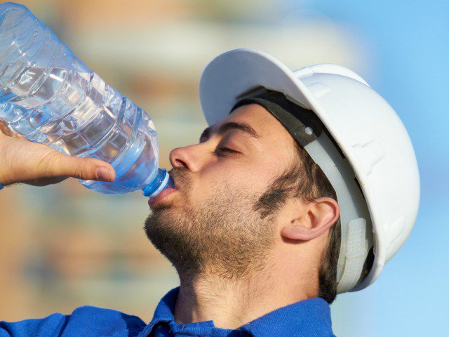 NC_811's tweet photo. Dry mouth, bad breath, stopped sweating? Go refill your water bottle. Be aware of dehydration! #LSAW, #LocatorSafetyAwareness, #LocatorSafety, #Locator https://t.co/7b3KRUs5es