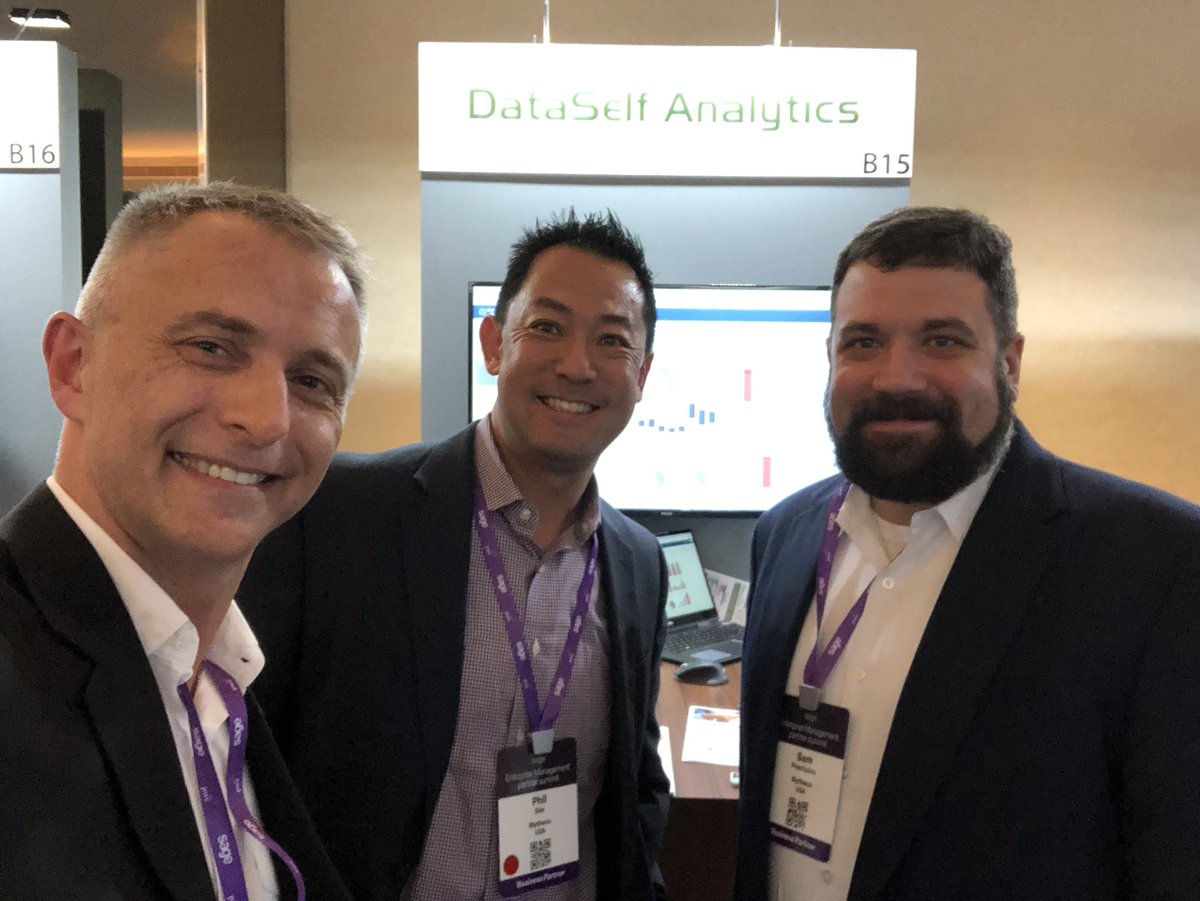 jonigirardi's tweet photo. #dataself-ie with @BlythecoSim and @samprestipino from @BlythecoLLC. I look forward to taking our partnership to the next level. #sagepartnersummit #SageEM in #Dubai. @dataself #tableau #powerbi #datawarehousing #5000KPIs https://t.co/2ogm35i9hL