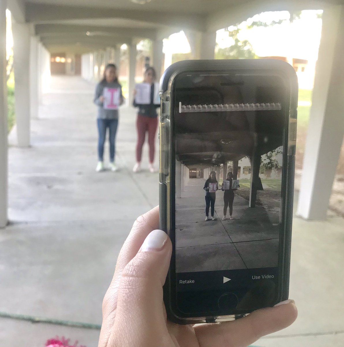 Students creating videos for an amazing new YouTube Channel: “WAIS GrammarTube”! 30-90 second videos on a specific grammar topic using @Flipgrid 💚💚💚 #SBVanguard