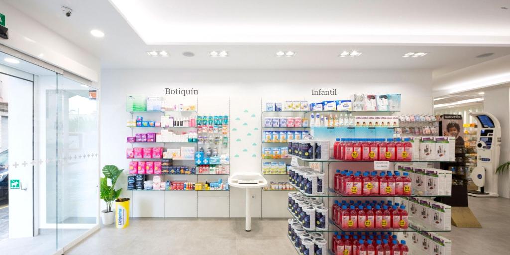 TecnyFarma's tweet photo. Consigue que tus pacientes encuentren lo que buscan en tu #farmacia con nuestra gestión por categorías 🔝
#DiseñoDeFarmacias #ReformaDeFarmacias #Tecnyfarma https://t.co/y8kNCPO3DC