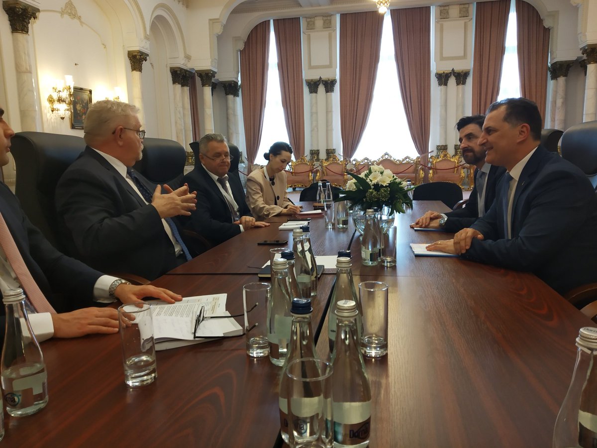 CtcAthens's tweet photo. Bilateral meeting of Ministers of Energy @GLakkotrypis #antonanton in Bucharest during the Informal meeting of #ro19eu #eap Eastern Partnership https://t.co/prJ00SICa5