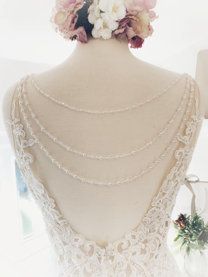 A beautiful shot of our Trinity Back Necklace which is available to try on at the lovely <a href="/AmaraBridal/">Amara Bridal</a> in Essex, call them on 01376 564800

#bride #wedding #weddingdress #handmadebyme