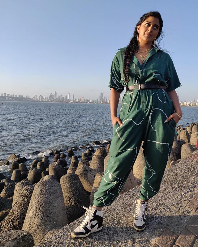 TheRajaKumari's tweet photo. SideEye Expert 👀
@___badaam
@shoplune
@nike
@sallony_mahendru @anupbollywoodmakeup https://t.co/fIllFH32n6 https://t.co/xXXAYn2NaU