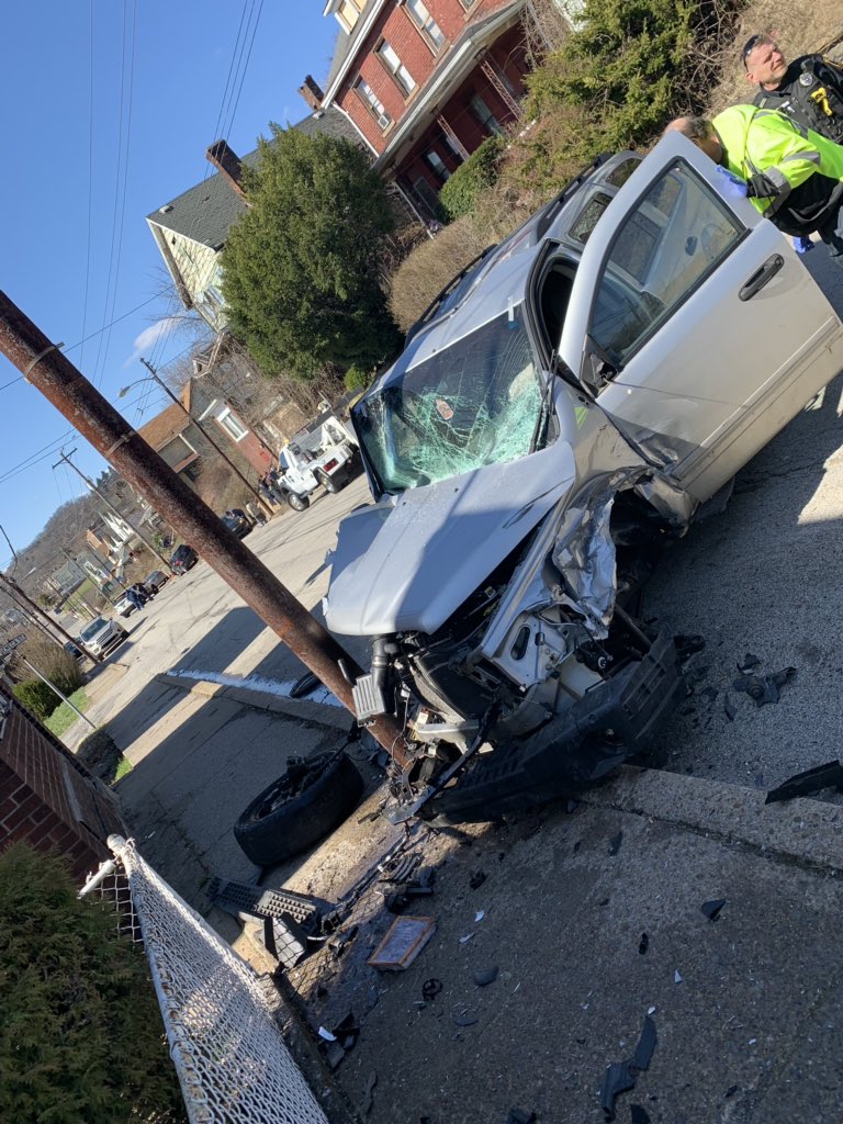 NBVFD207's tweet photo. Vehicle Accident yesterday afternoon on Hawkins Avenue https://t.co/cIcSPKU9qp