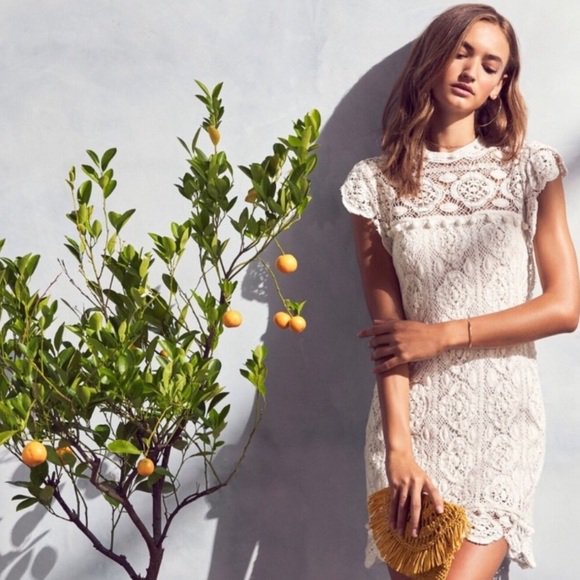 TheCaeo's tweet image. So good I had to share! Check out all the items I'm loving on @Poshmarkapp from @Shougmom #poshmark #fashion #style #shopmycloset #urbanoutfitters #covington #saylor: posh.mk/qkeW4Bh2pV