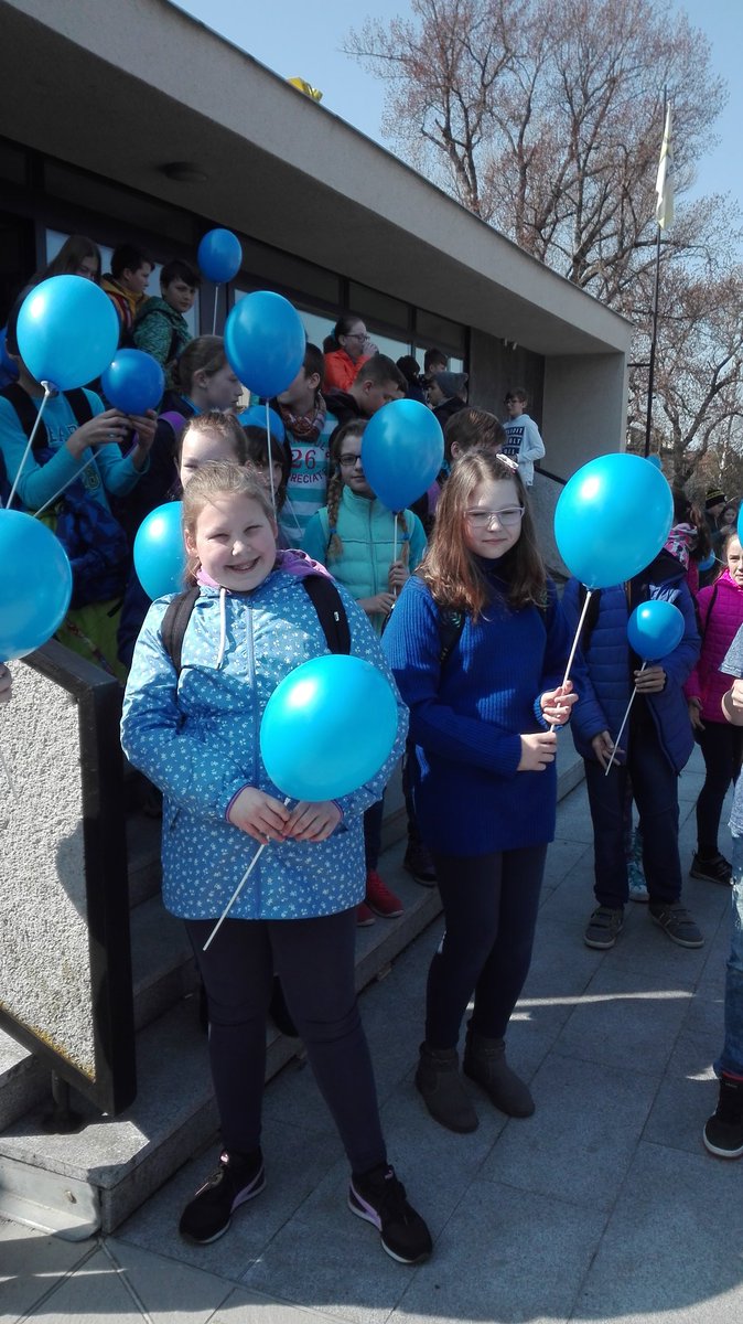 IPistkova's tweet photo. Today on 2nd April our pupils participated in program devoted to autism . Children dressed in blue expressed thé support to people with this specific behaviour. https://t.co/bfX6ssFoBn