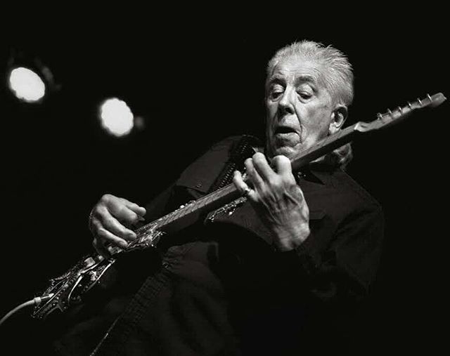 🎸— Jeu Concours —🎸 Le 11 avril 2019, le père du British blues @johnmayallofficial sera en concert au @bataclanofficiel ! 
À cette occasion, on vous fait gagner 2 places, pour participer c’est comme la dernière fois : abonnez-vous à la page, likez le … ift.tt/2I301ki