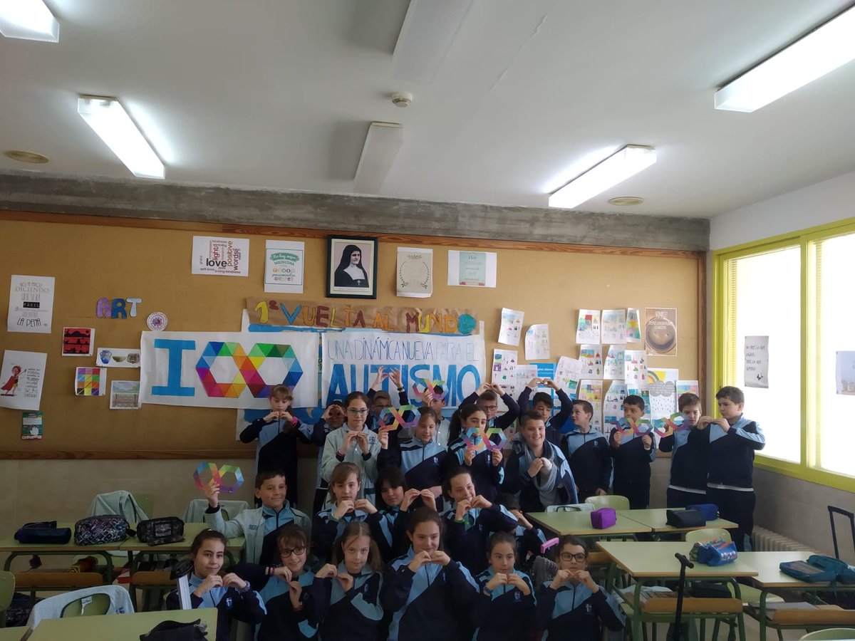 CryptoDomAlts's tweet photo. Las aulas de Autismo Burgos y la comunidad educativa del colegio Sagrado Corazón HH Salesianas hacemos un gesto por el Autismo.   @SCSalesianasBur   #DiaMundialAutismo #AutismDay2019 https://t.co/xE1aVQlXJb