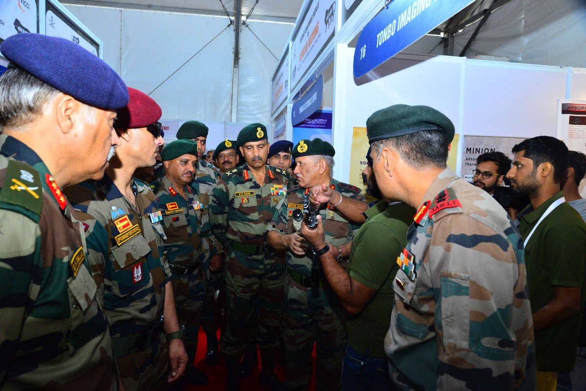 TonboImaging's tweet photo. Chief of Army Staff, General Rawat appreciated and urged integration of our clip-on sight - Raptor with recently purchased Sig Sauer and AK assault-rifles
#MakeinIndia #AFINDEX2019 #MakeinIndia4Defence @DefenceMinIndia @dpi_defence https://t.co/01Xqo7VchX