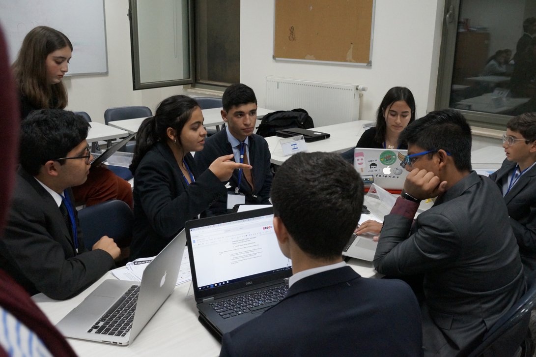 TSVSBhopal's tweet photo. Our students took part in KAMUN, held at King’s Academy Jordan from 11-18 Mar'19. Main conference was for 3 days where delegates from diff. countries participated &amp; debated on world issues &amp; were divided into various committees: ECOFIN, SC, DC, GENERAL ASSEMBLY etc.
#KAMUN #tsvs https://t.co/fT5GPIahPE
