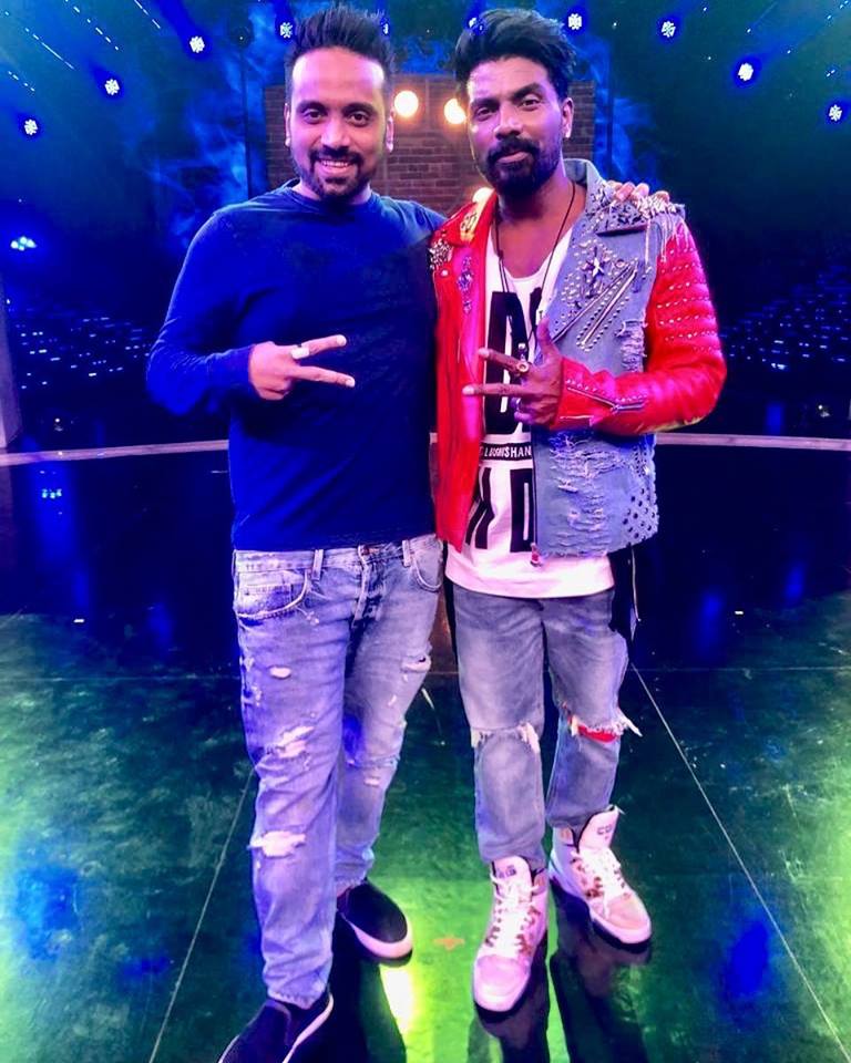 Octopus_Ent's tweet photo. He has alwyz amazed us with his great dancing moves  conquered million of hearts🔥Here's wishing the rockstar, this legend 😎@remodsouza a very #HappyBirthday from the whole hearted @octopusentertainment team😍Keep growing, keep going 👍&amp; be the inspiration and motivation of all https://t.co/X3NymwxuSS