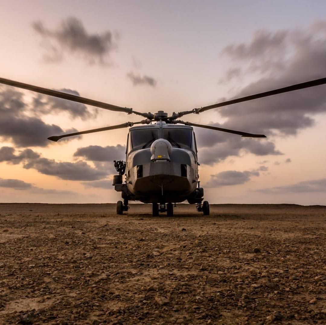 ArmyAirCorps's tweet photo. (Great pictures Ssgt Uys, 1 Regt AAC)
Reposting as @aviation_reconnaissance_force
...
"Some more photos of 659 Sqn 1AAC from Oman. Photos provided by Ssgt Uys from 659 Sqn, 1 Regt AAC."
#AAC #Wildcat #Armyaviation #KO19
Crown Copyright 2019. https://t.co/pWDzBCur3E