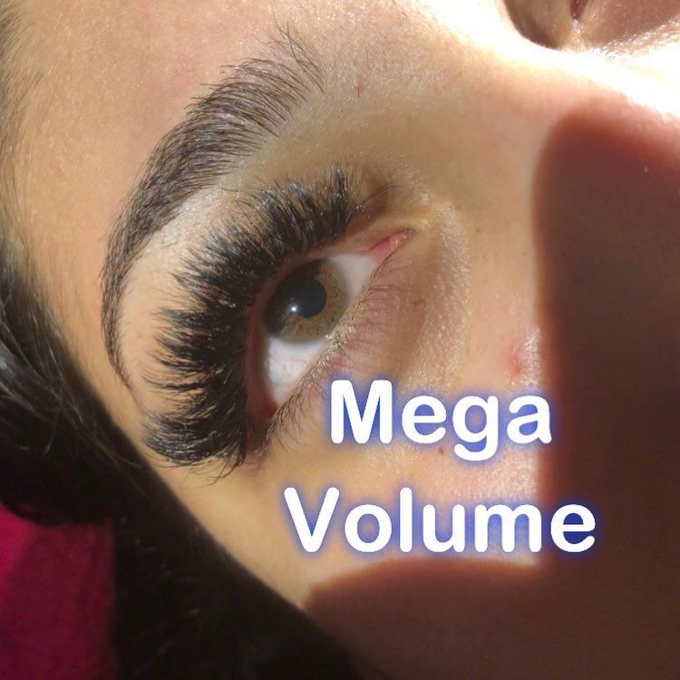 BeautyLoungeTO's tweet image. SERVICE ALERT 🚨 Beauty Lounge Salon &amp;amp; Spa offers eye lash extensions! Come on in and get lashed 👀. This service is by appointment only! Call and book your appointment today ❗️💢 #makemebeautiful #lashextensions #getlashed #lashes #volumeset  #fullservicesalon @BeautyLoungeTO