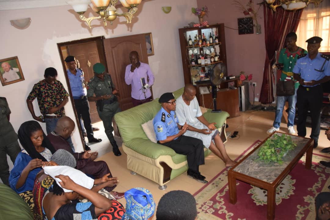 PoliceNG's tweet photo. Police Team led by Commissioner of Police, Lagos State, CP Zubairu Muazu, mni, today, paid condolence visit to the family of Kolade Johnson, reassures family that justice must prevail https://t.co/Pv0nJyRUxQ