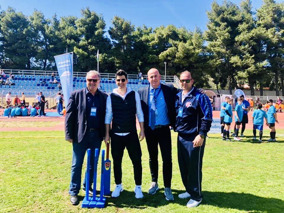 A stroke to raise profile of the sport in #Greece 🙏 <a href="/sakisrouvas/">sakisrouvas</a> at a recent promotion event for #cricket in #Athens - courtesy <a href="/HellenicCricket/">Hellenic Cricket Federation</a> #OPAP Akis Nikitas and others 🏏 #CricketGreece <a href="/Boggie1995/">Spiros</a> <a href="/skegpot/">Nic Pothas</a> <a href="/icc_europe/">ICC Europe</a> @Saj_PakPassion #Hellas #Sakis #Rouvas #SakisRouvas