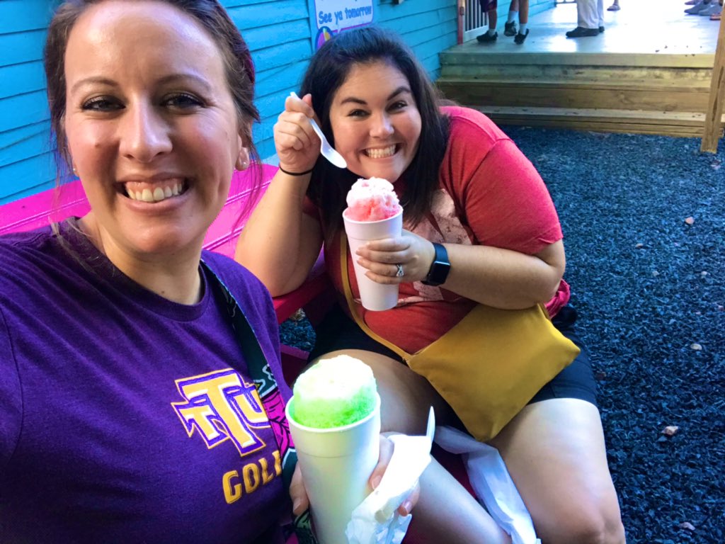 HAPPY BIRTHDAY to my snow cone lovin’, loudest Tech athletic cheerin’, SAM’s explorin’, highlightin’ her whole face, best gal. 

SO proud to have you on my team. Happiest of days, today, sis. Love you more than a million p dilly cupcakes! 💜👸🏼🌸🦄🎂💐🎀💎