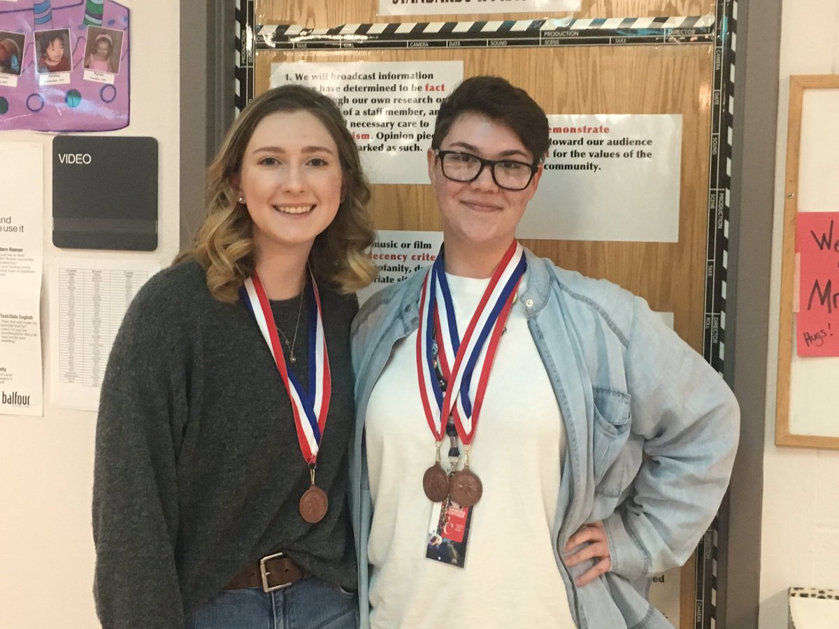 CHSJOURNALISM1's tweet photo. Awesome writers, copyeditors, and all-around wonderful students sporting their hardware from District UIL! #headedtoregionals @CanyonPrincipal @MrsWoodrom @Supt_comalisd https://t.co/PqBmaVVvGO