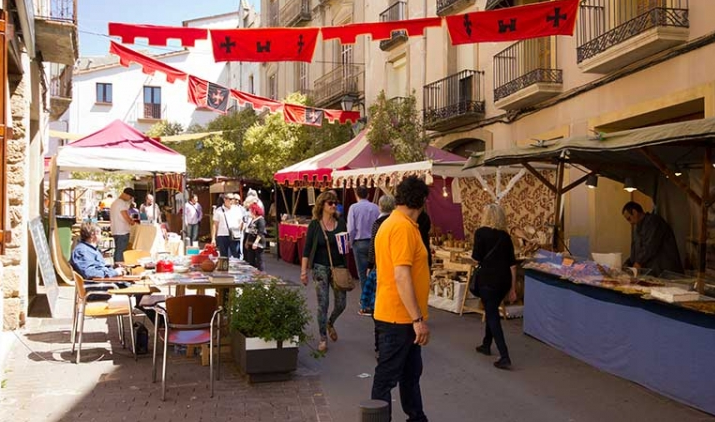 🔶Ultims dies!🔶
Fins al divendres, les persones i empreses interessades poden formalitzar la seva petició emplenant un formulari en línia per a sol·licitar una parada a la #FiraStCrist19
viladepiera.cat/actualitat/fir…
