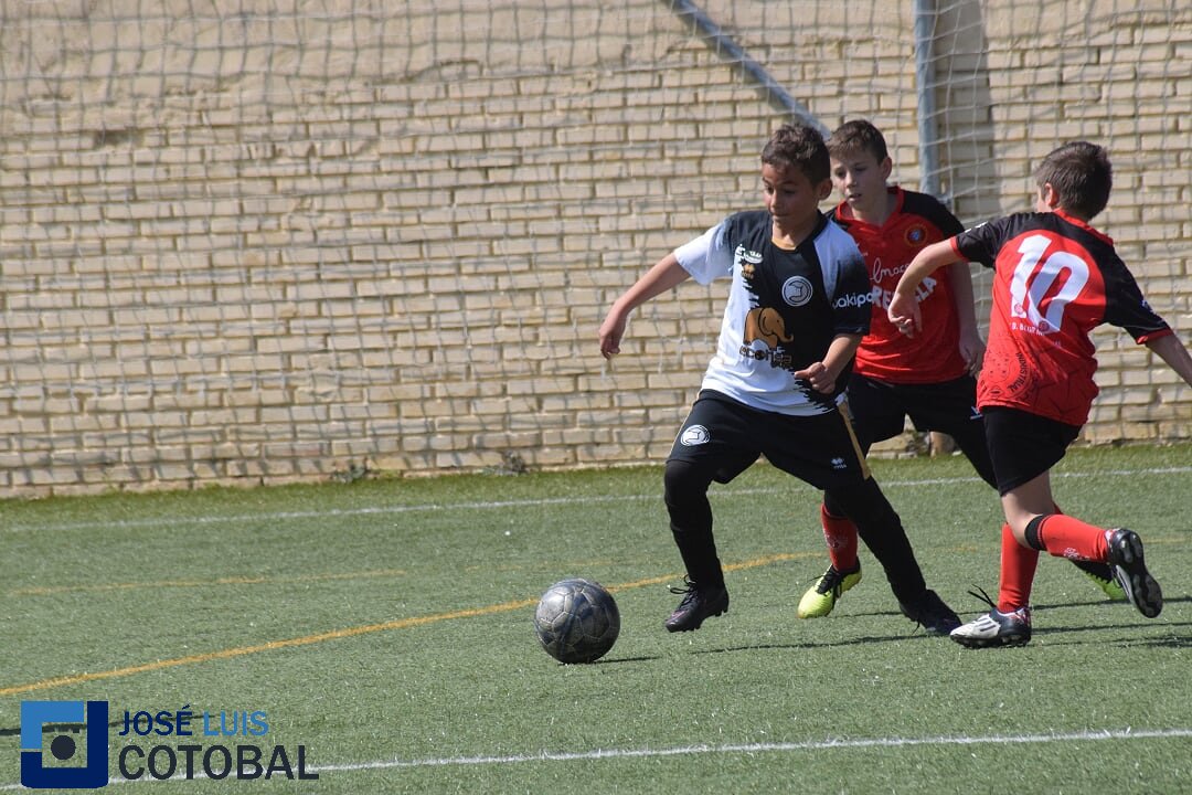 _joseluis_uscf's tweet photo. Derrota del Alevín D frente al Bejar Industrial por 0-2 en un entretenido encuentro donde Unionistas tuvo sus oportunidades, pero el equipo textil se llevó la victoria de La Sindical. #VamosUnionistas #ConstruyendoUSCF https://t.co/E8A8rsMs0r