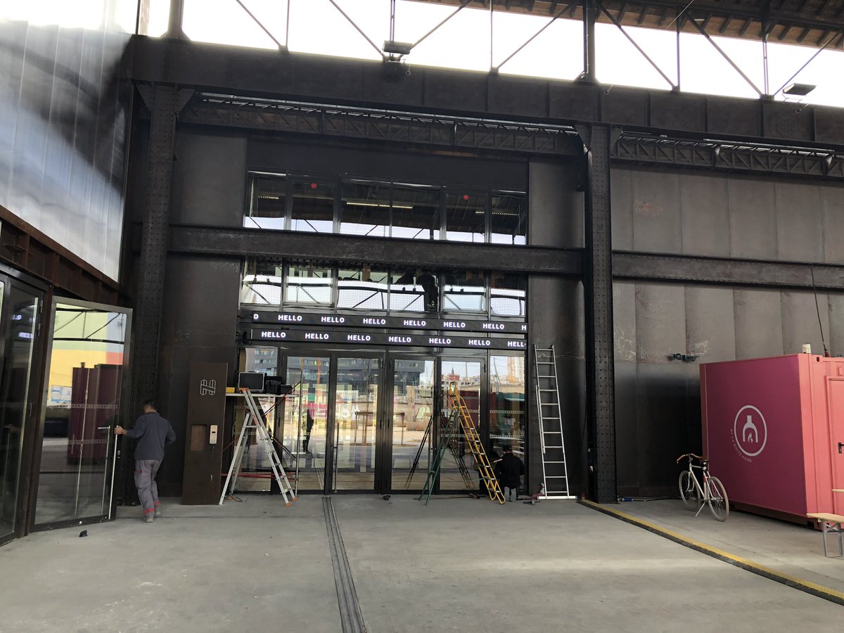 Hiinov's tweet photo. @mconihout merci Marie pour la visite de @H7lyon et la qualité du contenu à venir. 1ers jours d installation 👏 HELLO #Lyon et ses #startups #hiinov is in https://t.co/HFaVfA5H3N