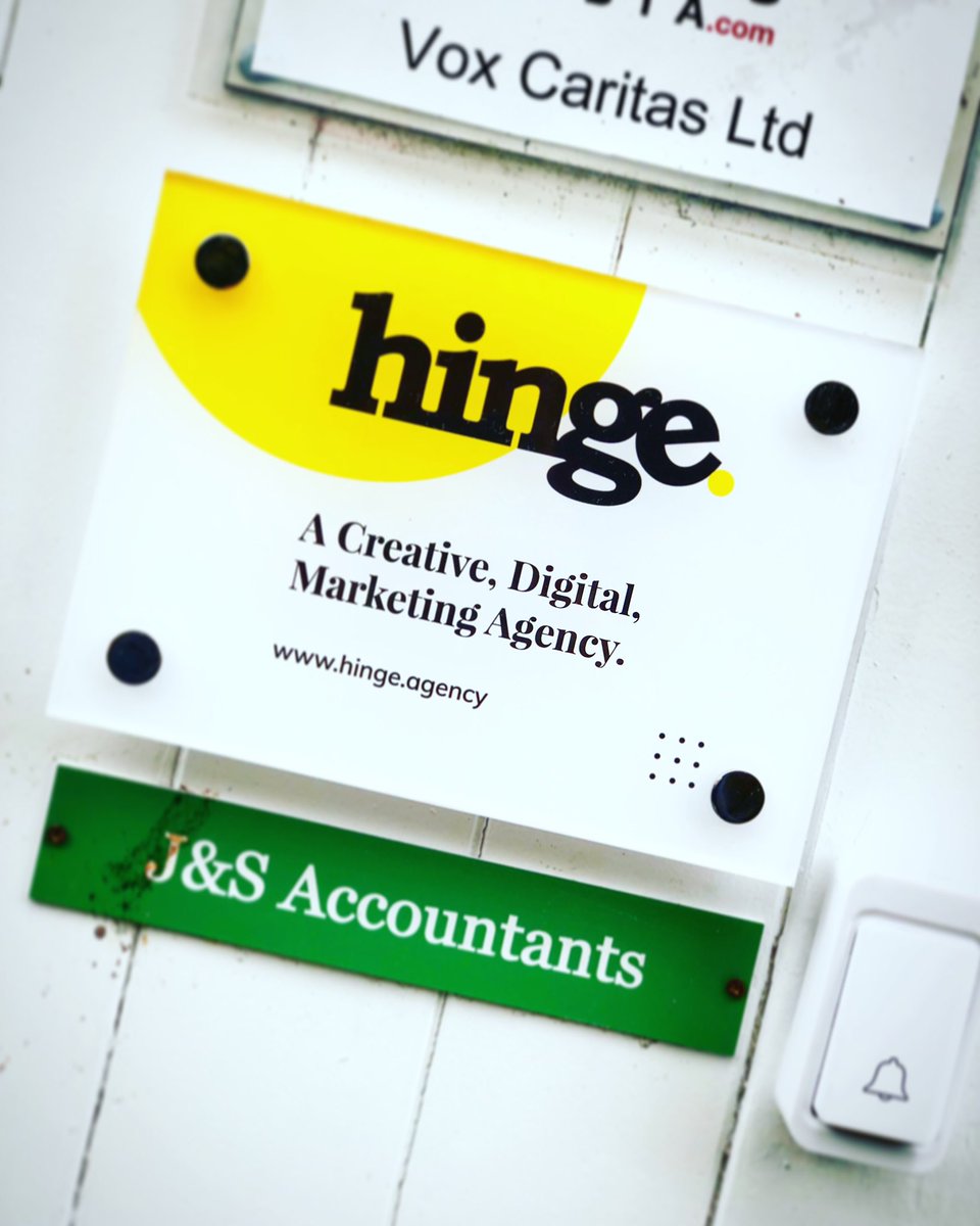 hinge_agency's tweet image. New signage installed and looking sparkling! Now you can find us on Northlands road with ease 👌👌 

#signage #print #directionalsignage #marketing