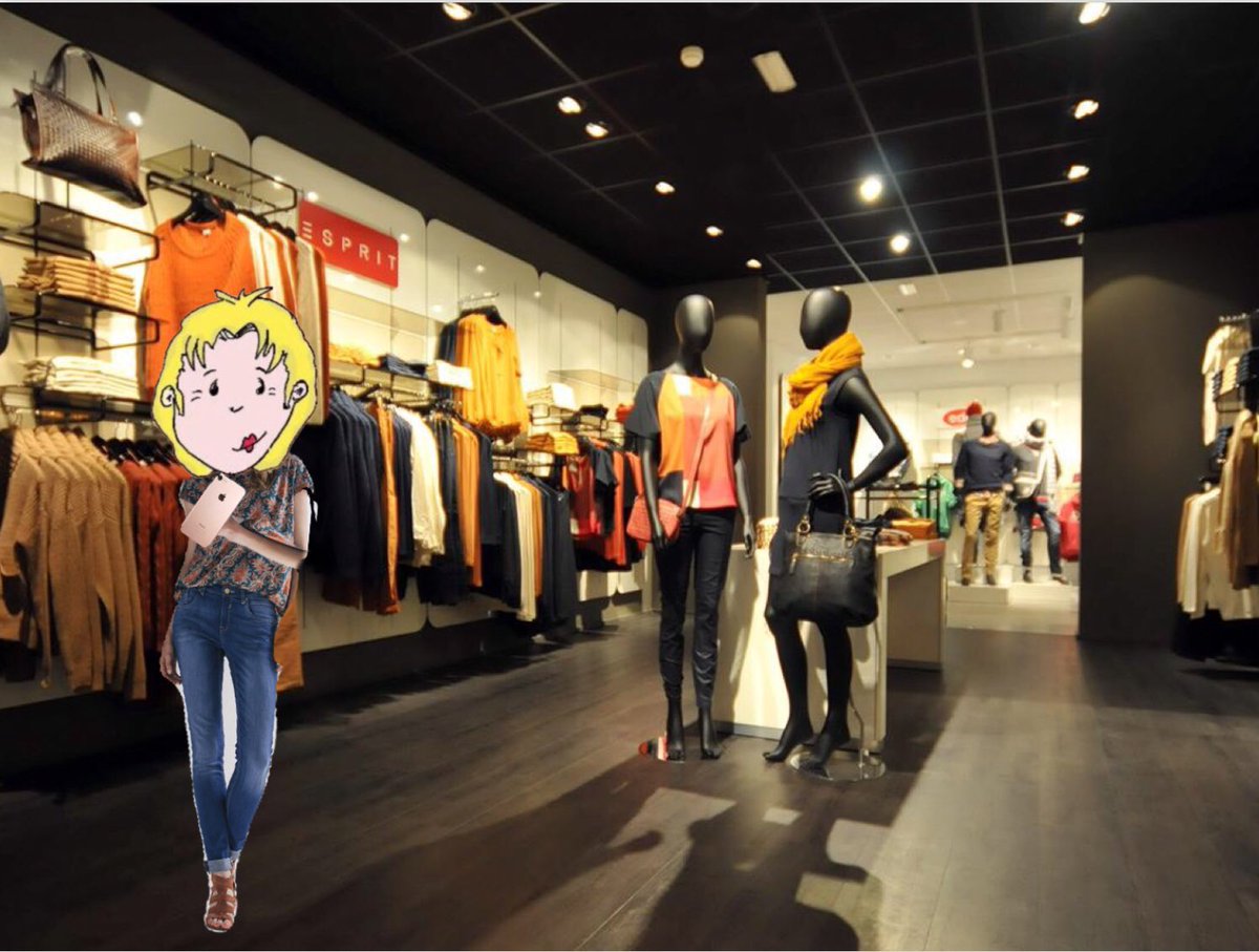 MamanChaperon's tweet photo. Coucou mon enfant c’est pour te prévenir que je vais bientôt rentrer à la maison. Je sors du supermarché. Je suis à la boutique de vêtements . Que penses-tu de cette tenue ? @rouge_chaperon ? #Twittconte https://t.co/OmoJRKFsxI