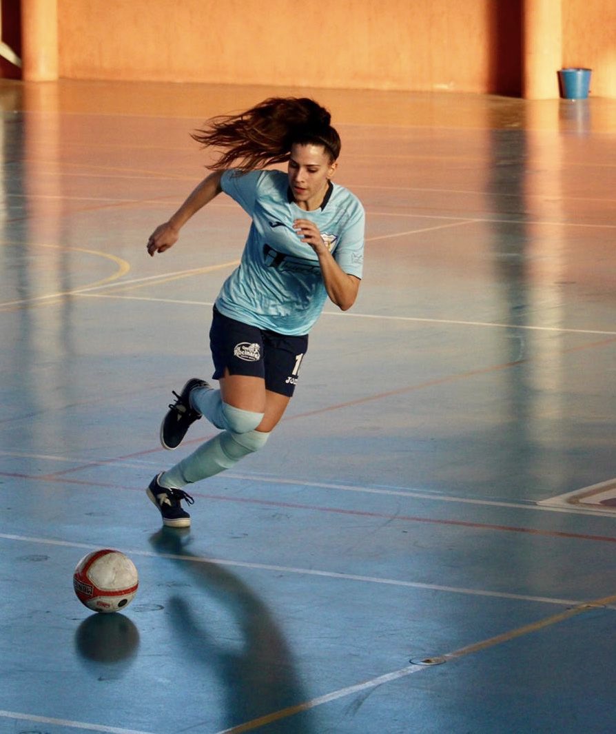 🎉🎉 Hoy cumple años una de nuestras chicas, Ana Rivero Cabezas 
Deseamos que pases un muy buen día y lo disfrutes. 👏🏼👏🏼😊