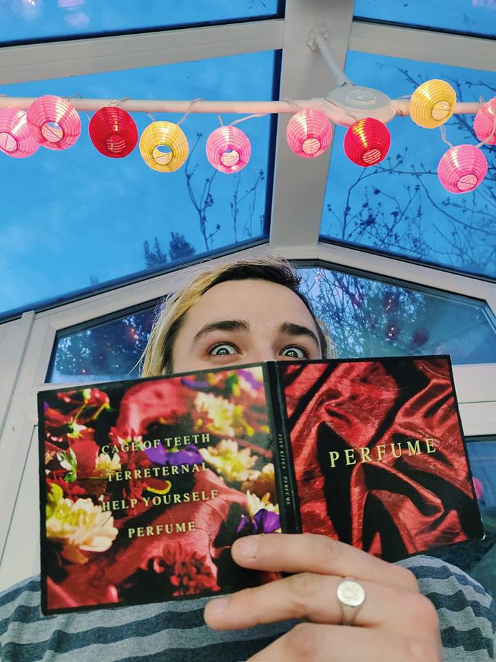 Five_Kites's tweet photo. We've been so busy recently we forgot that Perfume is now a year old!! 😱
Thanks so much to everyone who's been listening to it
There's more where that came from... Stay tuned 🤘

#fivekites #live #brighton #altrock #rock  #grunge #indie  #artist #unsigned #newmusic #recording https://t.co/2KSt1vx8tn