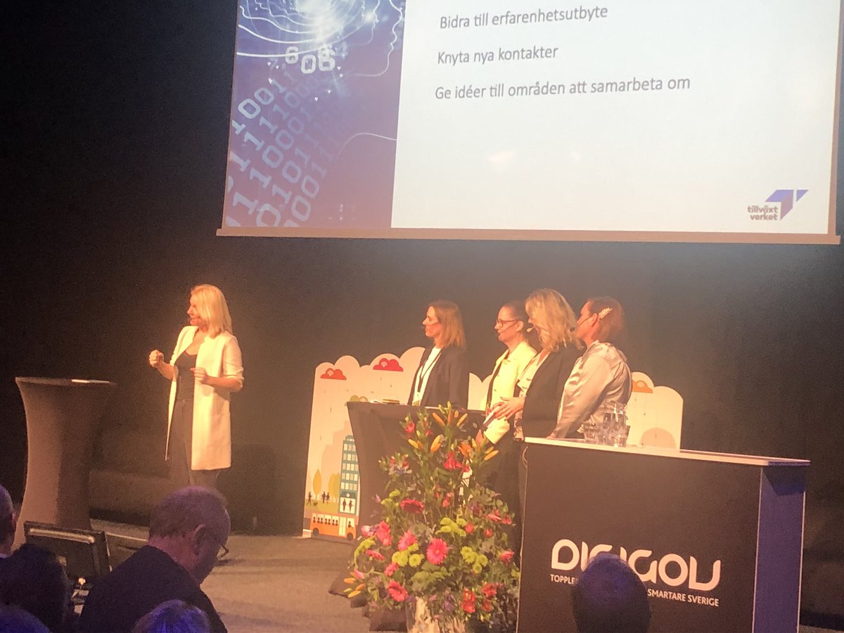 Ovanlig syn i digitaliseringssammanhang. I Kista dessutom. 

Vad är ovanligt i den här bilden?
#DigiGivSE