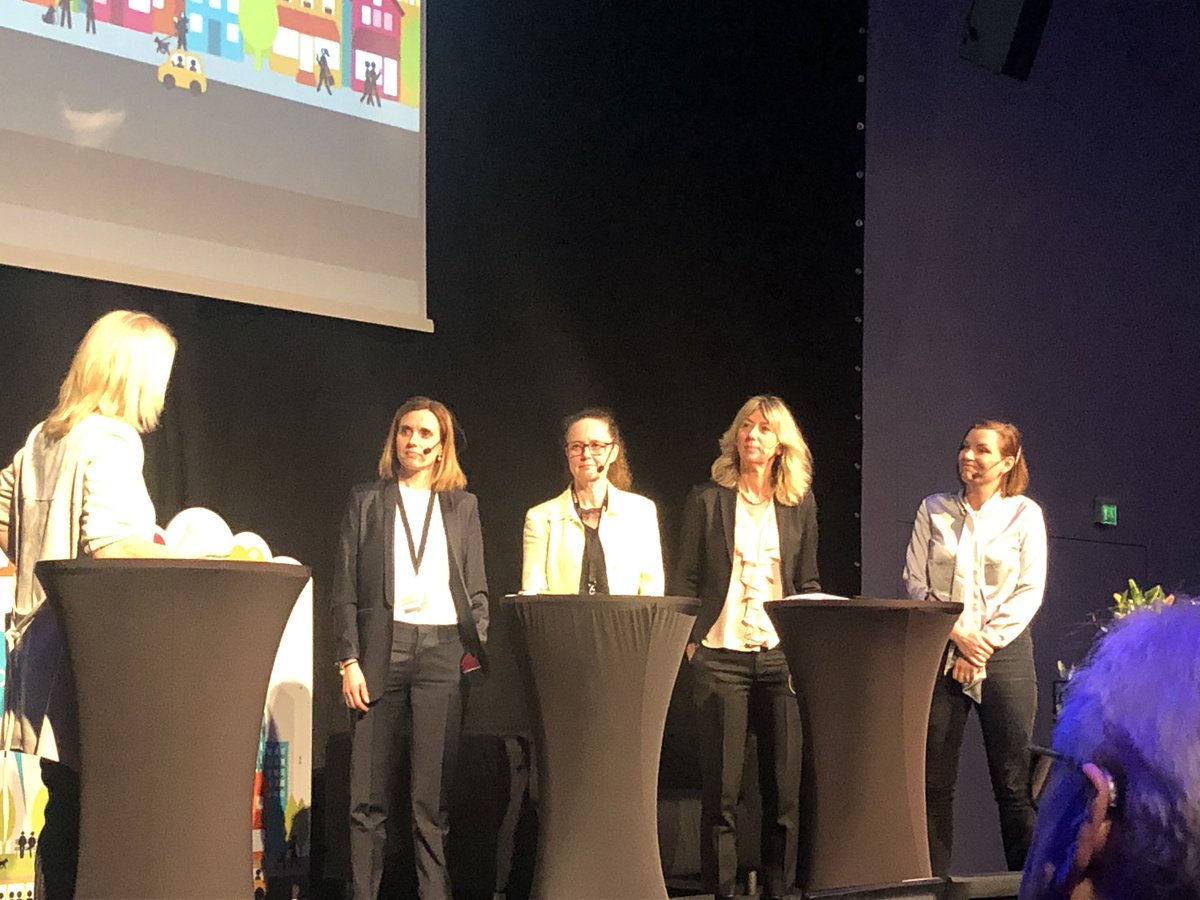 Stark panel med SKL, DIGG, TVV och Vinnova som är rörande överens men de saknar en gemensam riktning! #Digigov