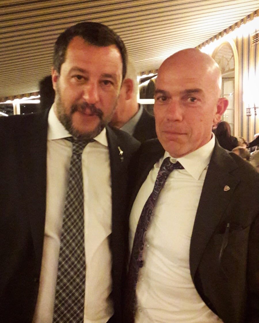 Il nostro presidente Francesco Molteni ha incontrato <a href="/matteosalvinimi/">Matteo Salvini</a> ieri sera all’assemblea “Amici di Como”.
Il tema della loro chiacchierata è stato “Infrastrutture e cantieri per il nostro domani”. #ancecomo #noicisiamo #cifacciamoascoltare #costruttoriinprimafila