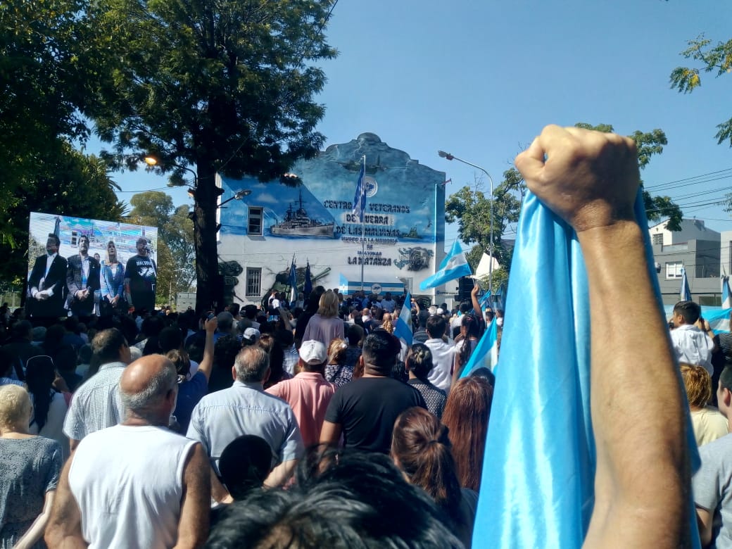 Verónica Magario (@magariovero) on Twitter photo AHORA | Inauguración del Museo de la Memoria de Malvinas en el Ateneo Don Bosco, Ramos Mejía.
#MalvinasArgentinas #2DeAbril #LasMalvinasSonArgentinas AHORA | Inauguración del Museo de la Memoria de Malvinas en el Ateneo Don Bosco, Ramos Mejía.
#MalvinasArgentinas #2DeAbril #LasMalvinasSonArgentinas
