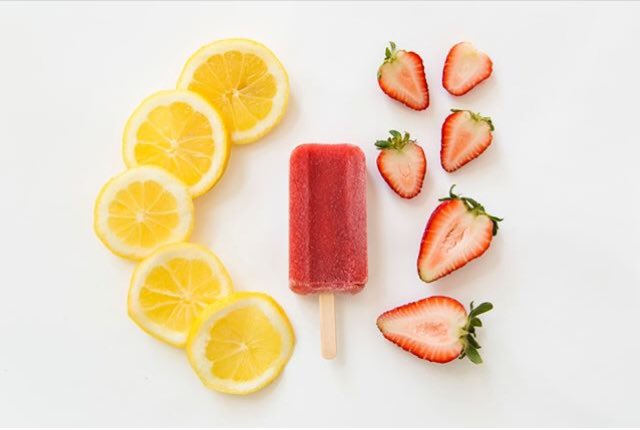 themodernpop's tweet photo. @RobbieBarstool Strawberries and 🍋? https://t.co/1AeBQjOuKR