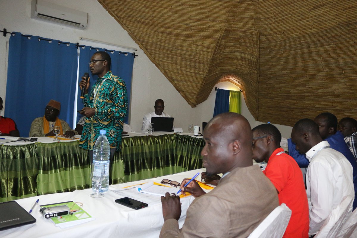 LIVE] #WeekEco #EIPC
La biodiversité: Comprendre pour mieux agir (Par #GAIA)
Formation des enseignants de l'entente intercommunale de la petite côte #EIPC
📺bit.ly/2Unfnaa #Cop25